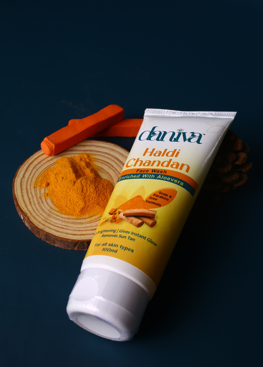 Haldi Chandan Face Wash Enriched With Aloevera